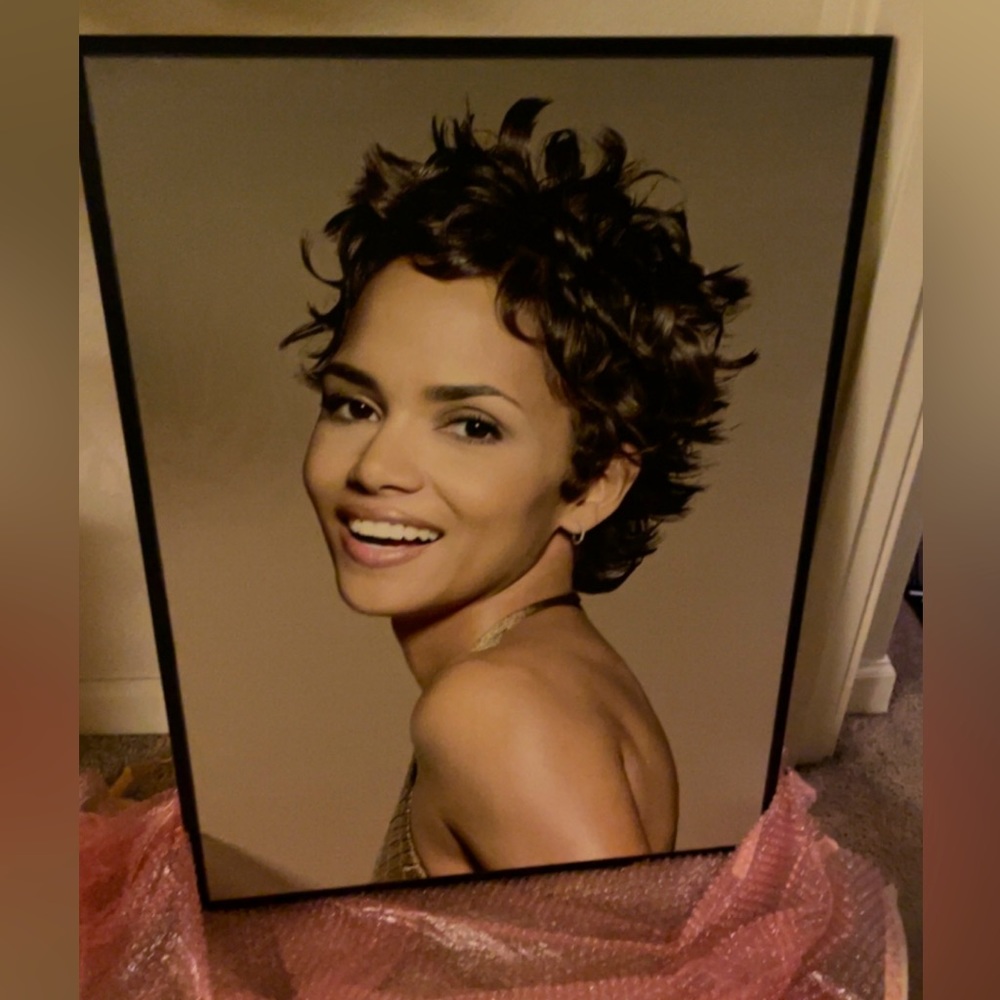 Halle canvas photo